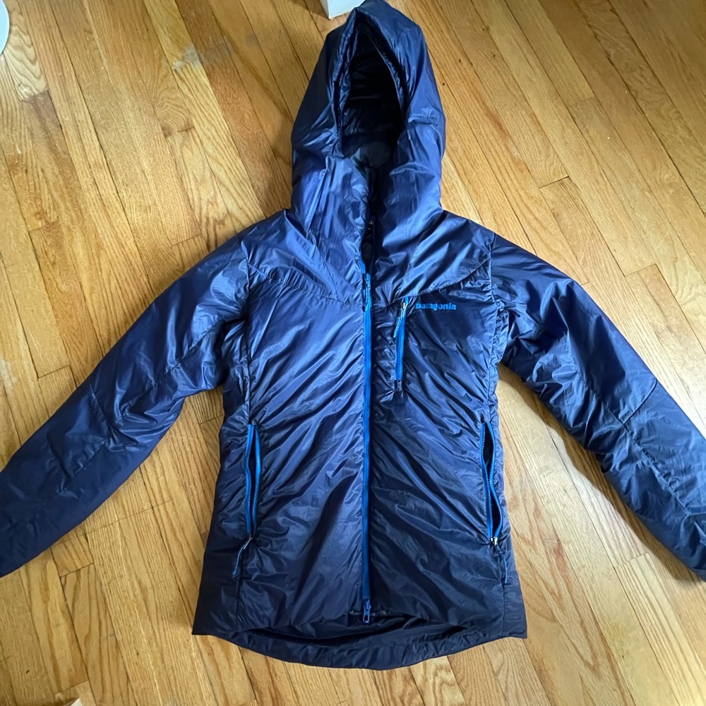 Woman’s Patagonia Das Parka